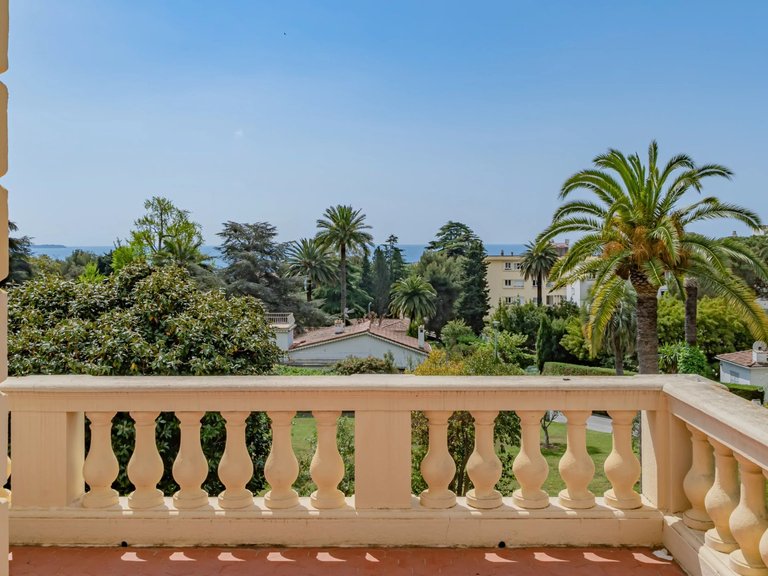 Apartment for Sale in Cannes, Cannes Area 1