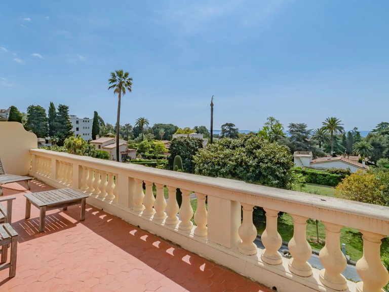 Apartment for Sale in Cannes, Cannes Area 3