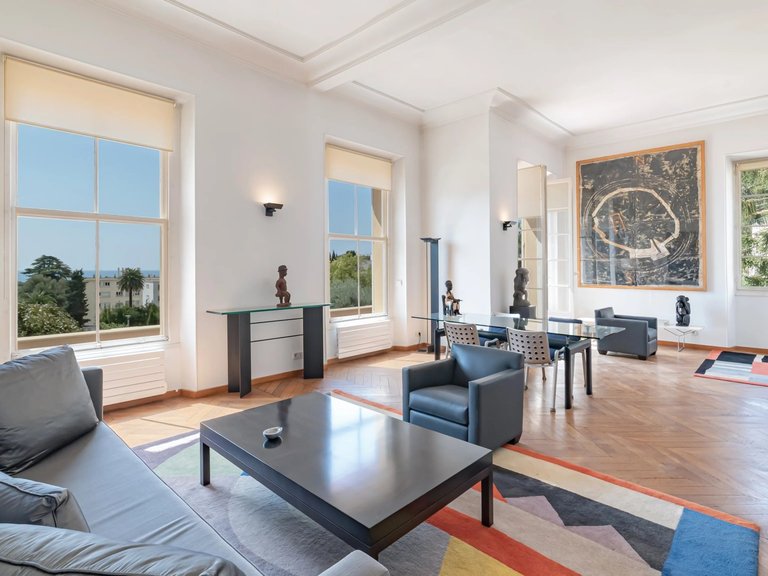 Apartment for Sale in Cannes, Cannes Area 6