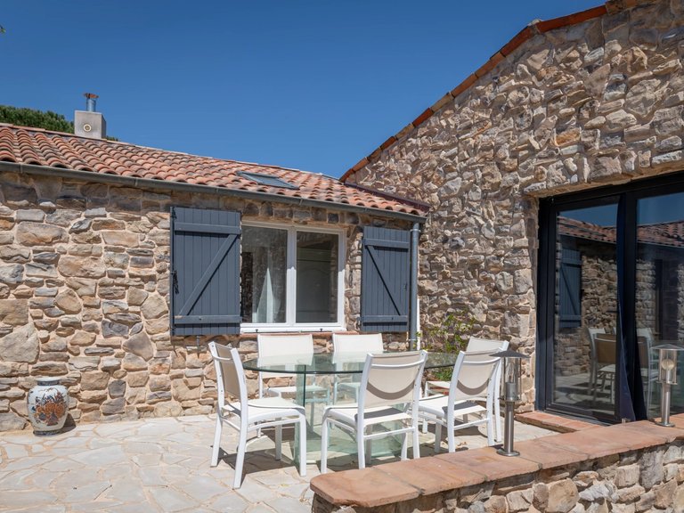 Villa for Sale in Cannes, Cannes Area 3