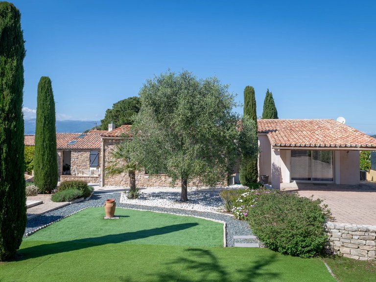 Villa for Sale in Cannes, Cannes Area 6