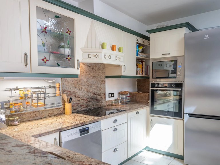 Villa for Sale in Cannes, Cannes Area 9