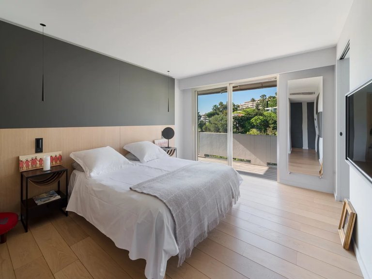 Apartment for Sale in Cannes, Cannes Area 11