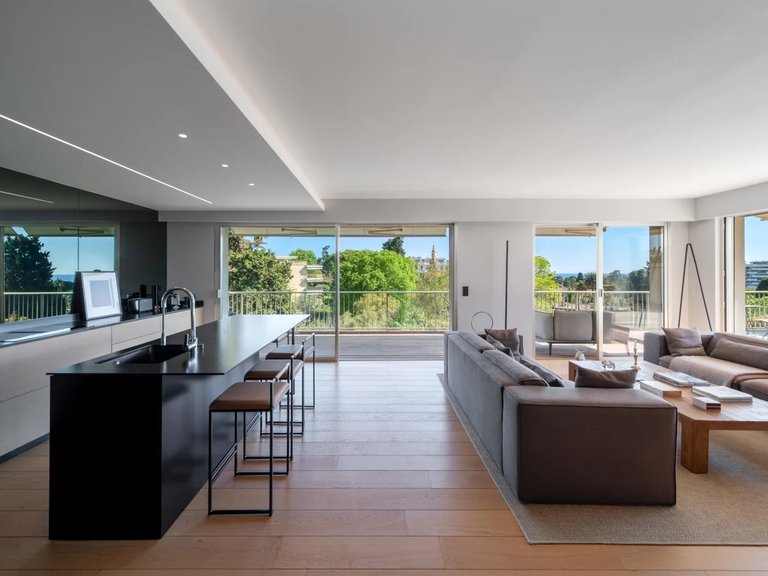 Apartment for Sale in Cannes, Cannes Area 8