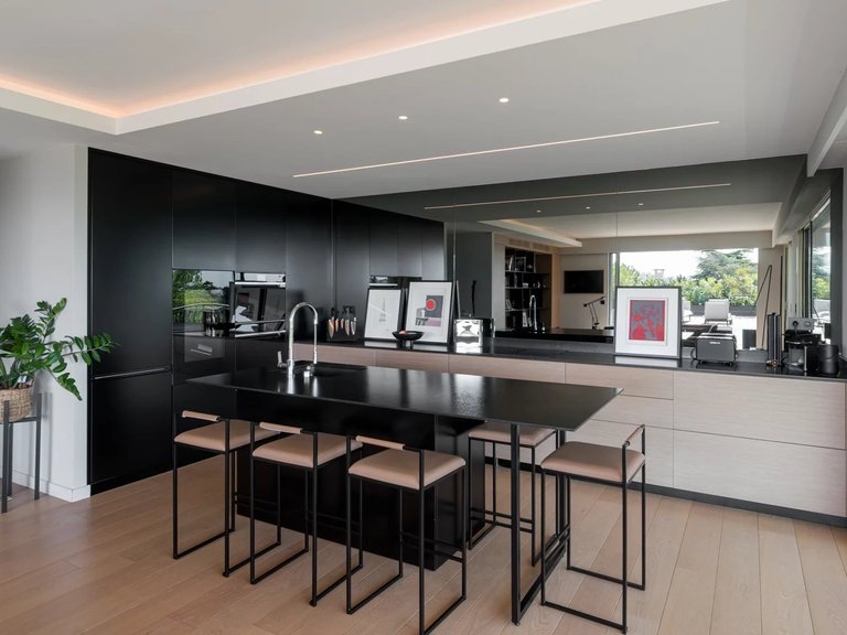 Apartment for Sale in Cannes, Cannes Area 9