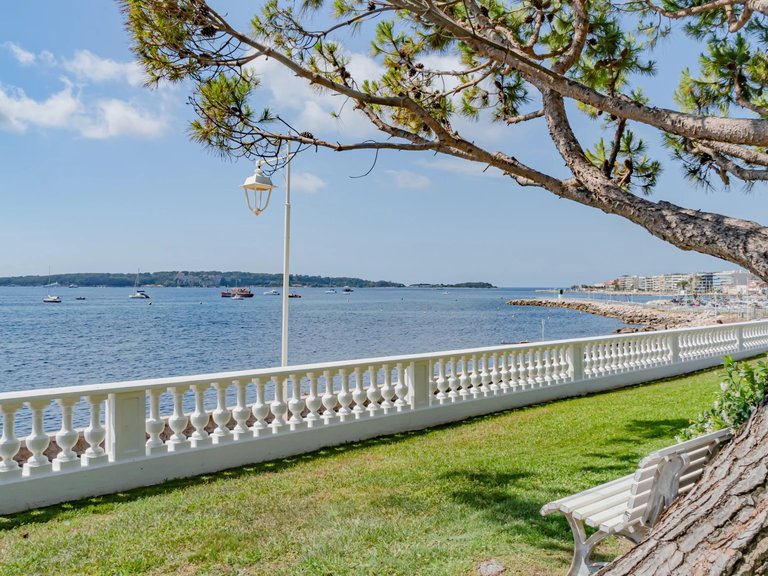 Apartment for Sale in Cannes, Cannes Area 10