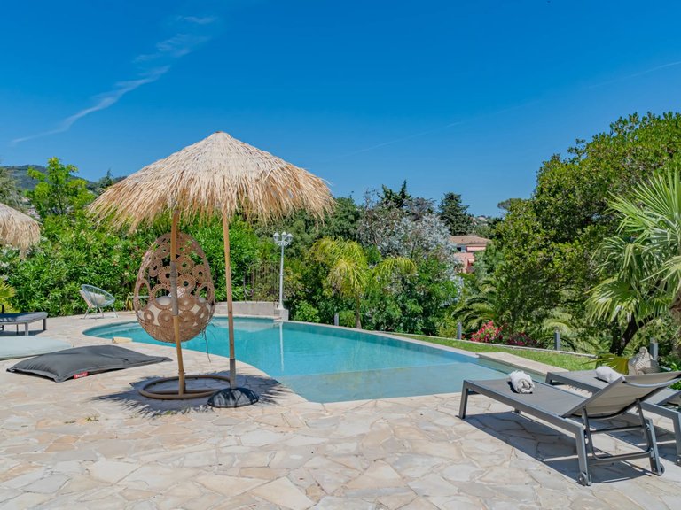 Villa for Sale in Mandelieu La Napoule, Cannes Area 3