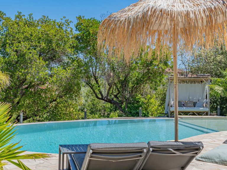 Villa for Sale in Mandelieu La Napoule, Cannes Area 5