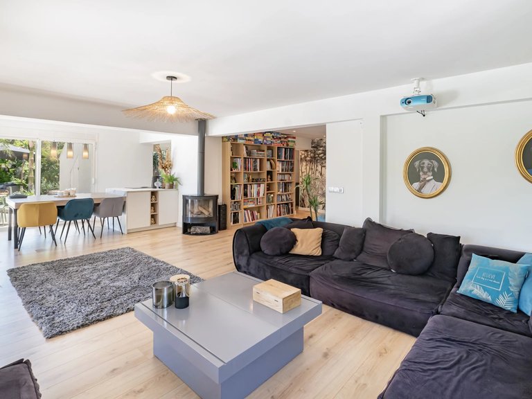 Villa for Sale in Mandelieu La Napoule, Cannes Area 8