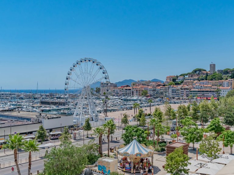 Apartment for Sale in Cannes, Cannes Area 1