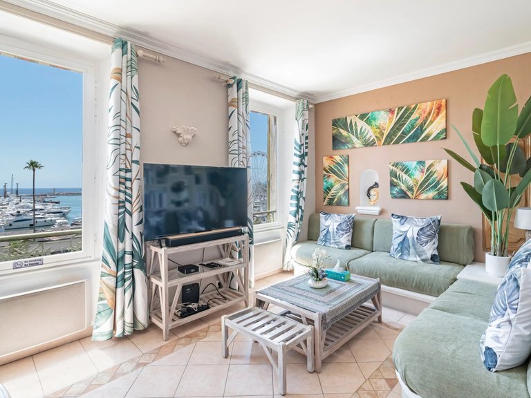 Apartment for Sale in Cannes, Cannes Area 2