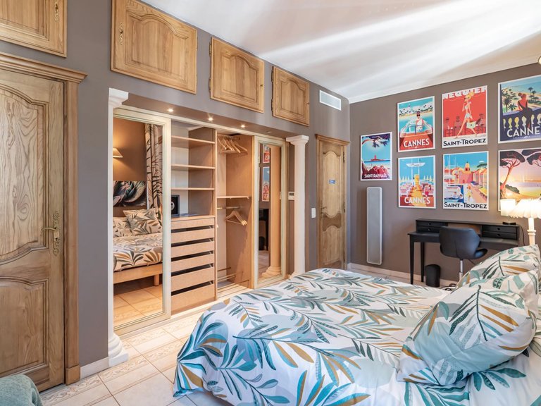 Apartment for Sale in Cannes, Cannes Area 7