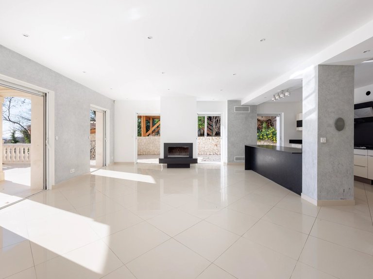 Villa for Sale in Vence, Vence, St. Paul Area 5