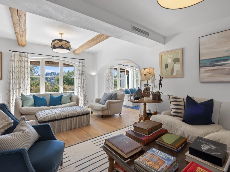 Villa for Sale in St Paul, Vence, St. Paul Area 12
