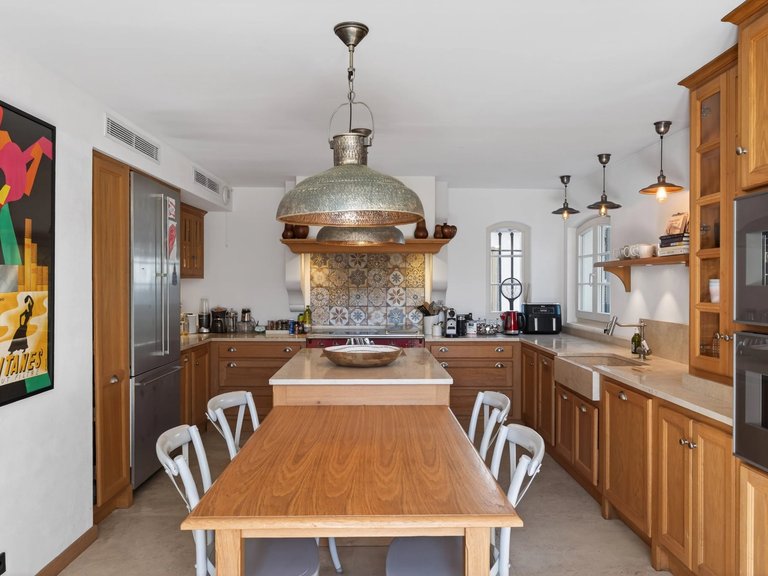 Villa for Sale in St Paul, Vence, St. Paul Area 13