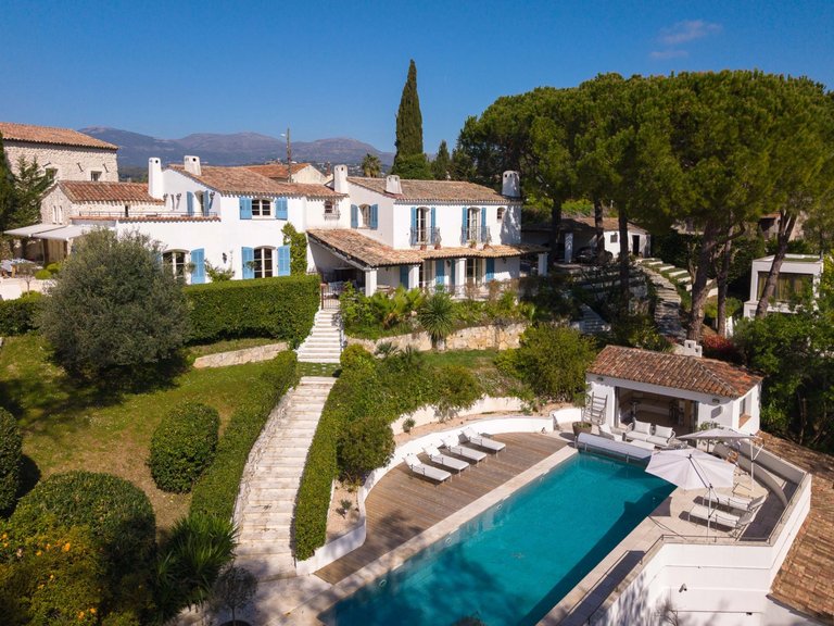 Villa for Sale in St Paul, Vence, St. Paul Area 1