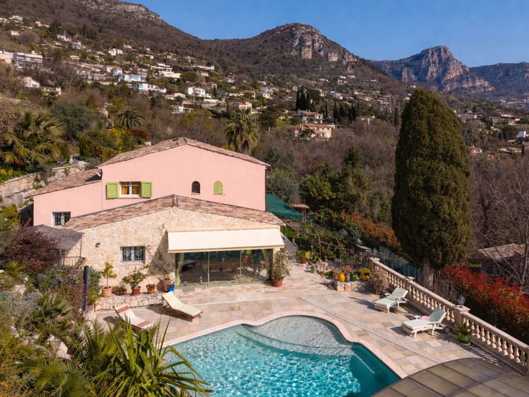 Villa for Sale in Vence, Vence, St. Paul Area 1