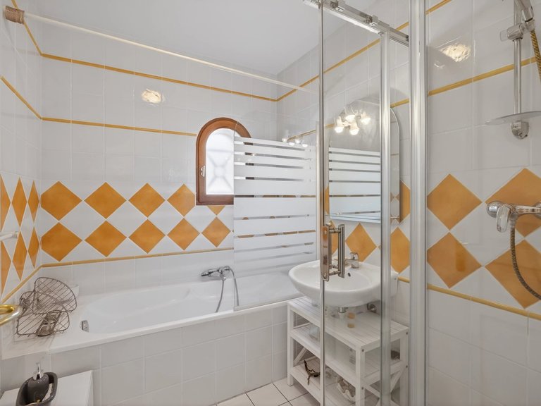 Villa for Sale in Vence, Vence, St. Paul Area 14