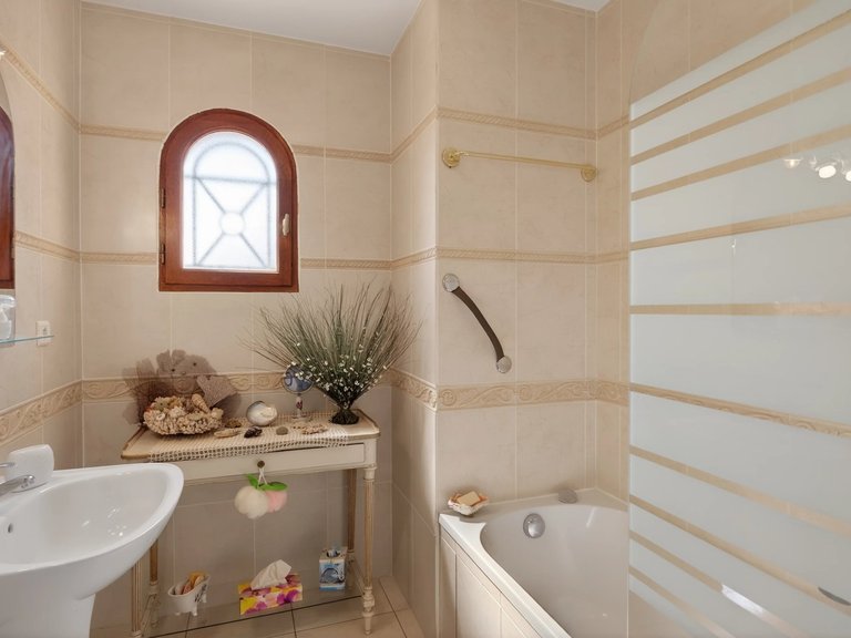 Villa for Sale in Vence, Vence, St. Paul Area 15