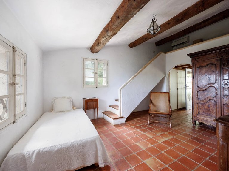 Villa for Sale in La Colle Sur Loup, Vence, St. Paul Area 13