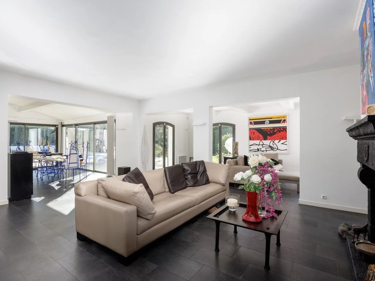Villa for Sale in La Colle Sur Loup, Vence, St. Paul Area 4