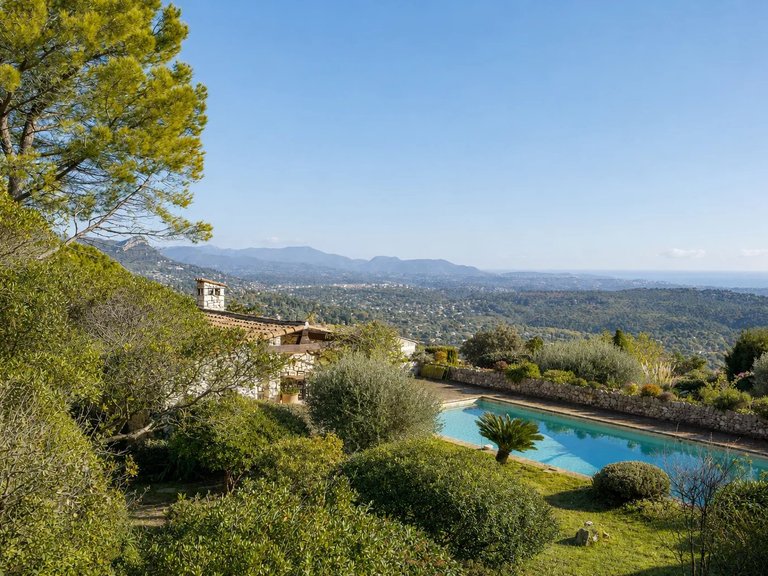 Villa for Sale in Tourrettes Sur Loup, Vence, St. Paul Area 6