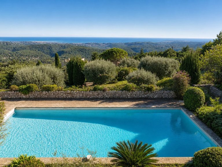 Villa for Sale in Tourrettes Sur Loup, Vence, St. Paul Area 7
