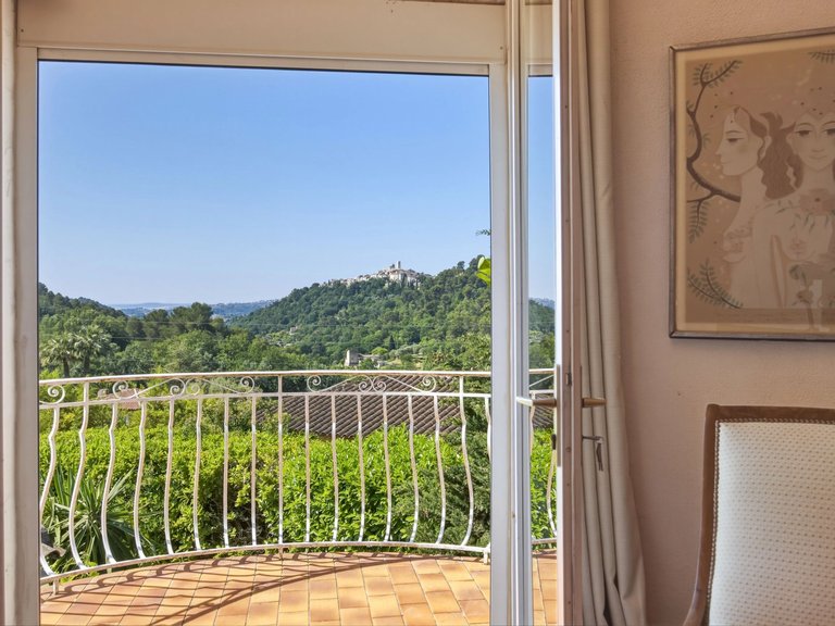 Villa for Sale in Vence, Vence, St. Paul Area 12
