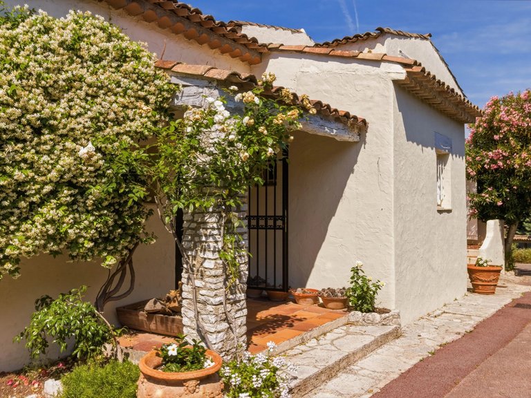 Villa for Sale in Vence, Vence, St. Paul Area 4