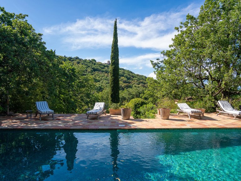 Villa for Sale in Gassin, St. Tropez, Grimaud Area 3