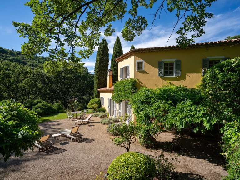 Villa for Sale in Gassin, St. Tropez, Grimaud Area 5