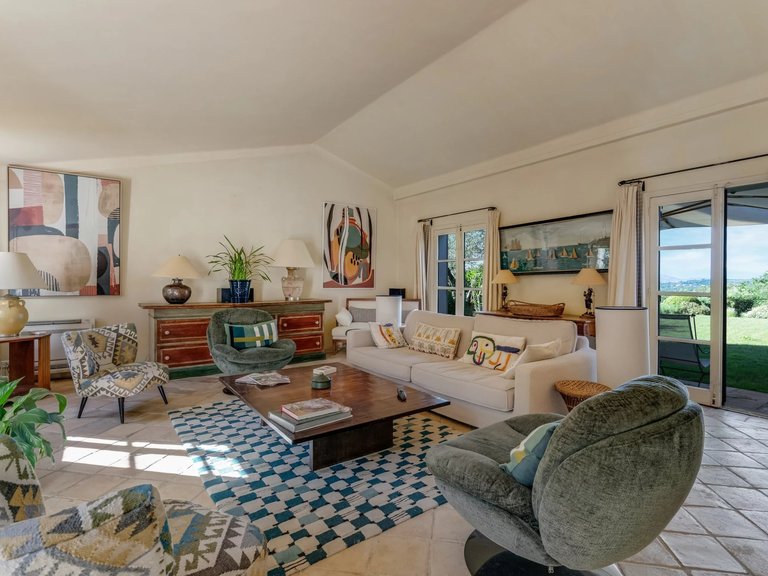 Villa for Sale in Gassin, St. Tropez, Grimaud Area 7