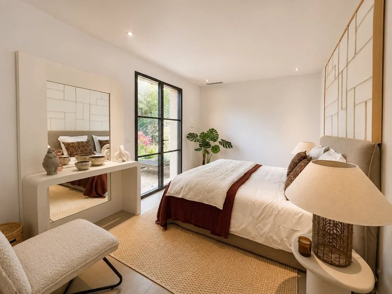Villa for Sale in La Croix Valmer, St. Tropez, Grimaud Area 5