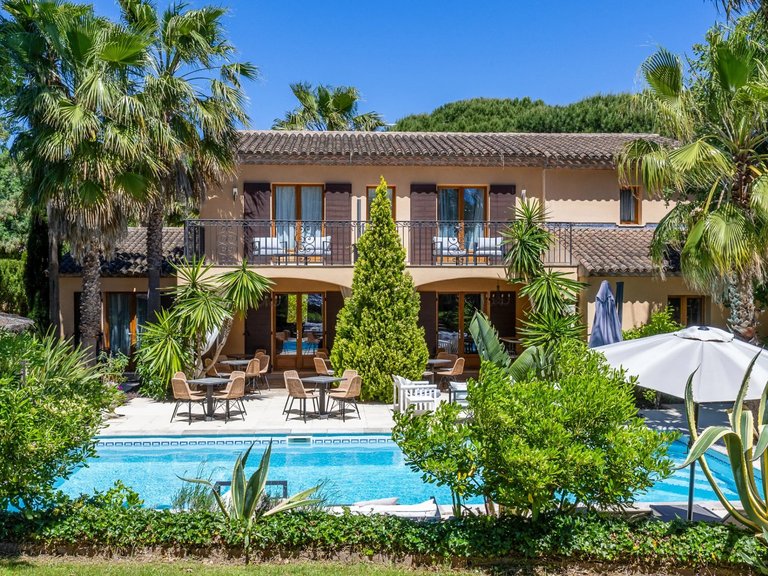 Villa for Sale in Grimaud, St. Tropez, Grimaud Area 2