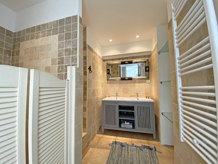Villa for Sale in Le Rouret, Mougins, Valbonne, Grasse Area 14