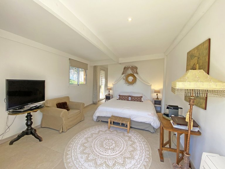 Villa for Sale in Le Rouret, Mougins, Valbonne, Grasse Area 17