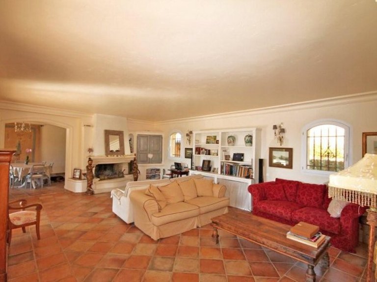 Villa for Sale in Le Rouret, Mougins, Valbonne, Grasse Area 8