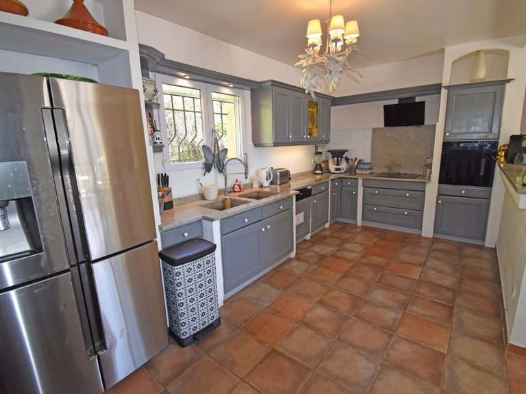 Villa for Sale in Le Rouret, Mougins, Valbonne, Grasse Area 10