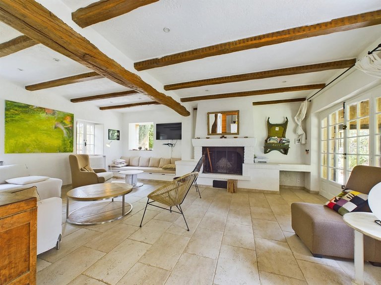 Villa for Sale in Le Rouret, Mougins, Valbonne, Grasse Area 13