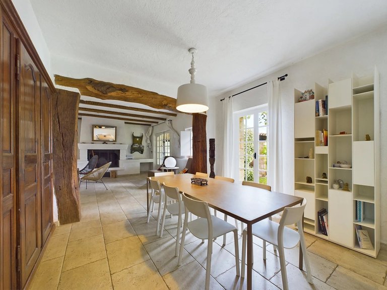 Villa for Sale in Le Rouret, Mougins, Valbonne, Grasse Area 14