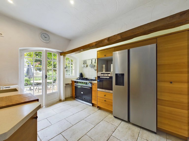 Villa for Sale in Le Rouret, Mougins, Valbonne, Grasse Area 15