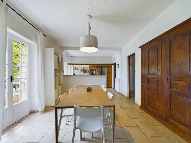 Villa for Sale in Le Rouret, Mougins, Valbonne, Grasse Area 16