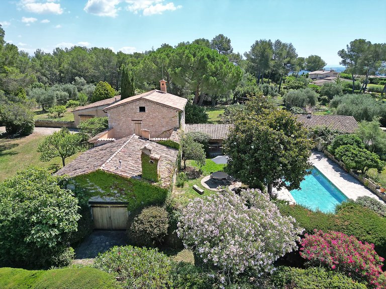 Villa for Sale in Le Rouret, Mougins, Valbonne, Grasse Area 5