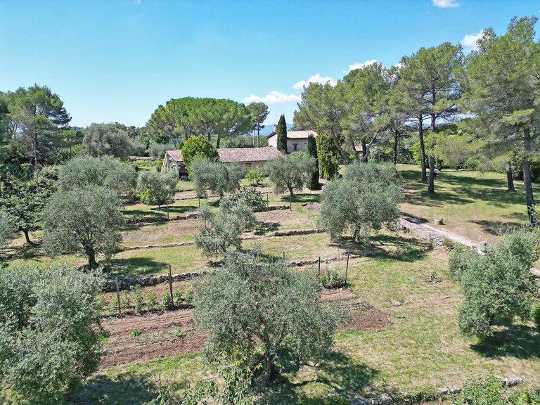 Villa for Sale in Le Rouret, Mougins, Valbonne, Grasse Area 9