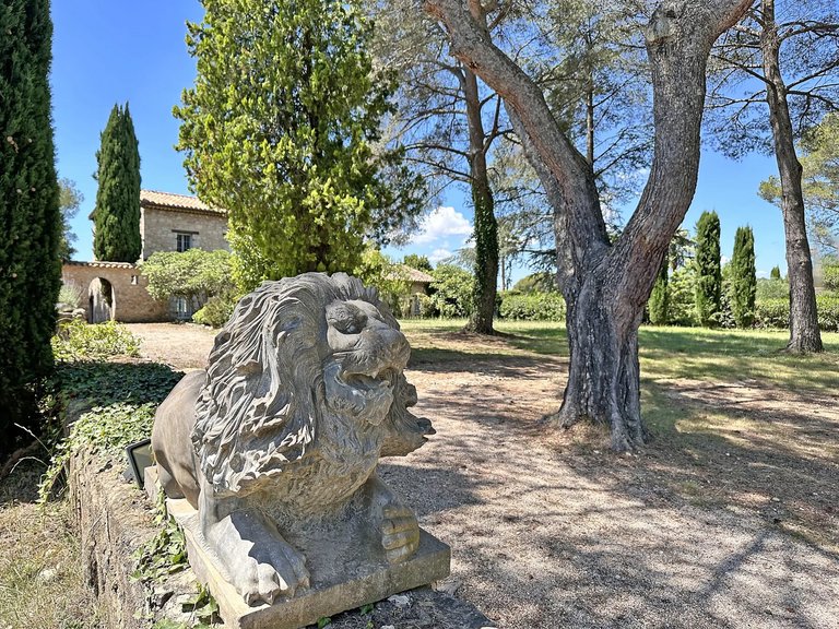 Villa for Sale in Le Rouret, Mougins, Valbonne, Grasse Area 10
