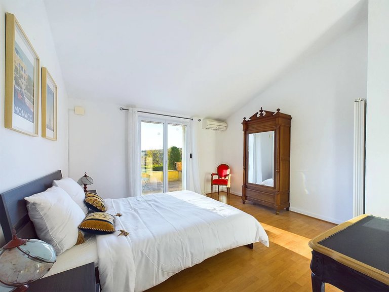 Villa for Sale in Roquefort Les Pins, Mougins, Valbonne, Grasse Area 11