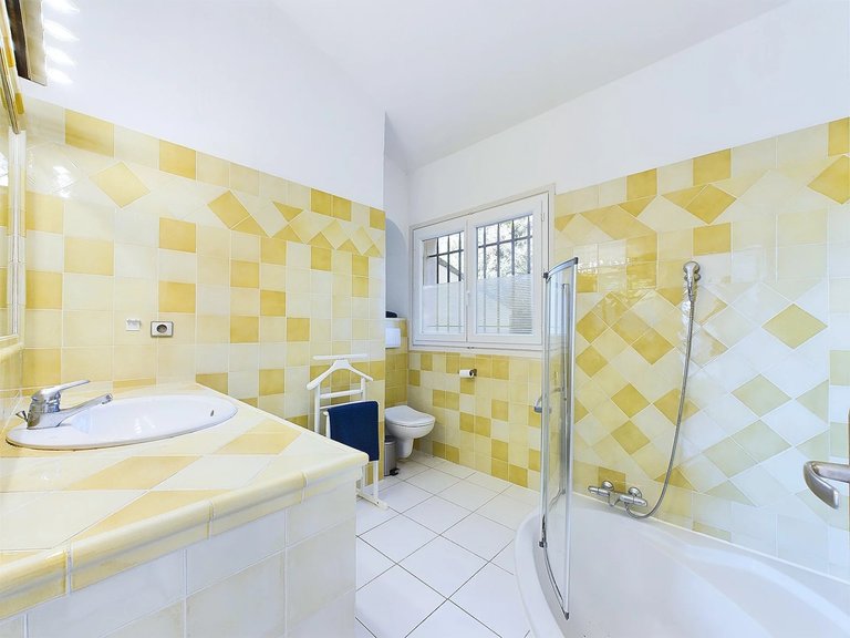 Villa for Sale in Roquefort Les Pins, Mougins, Valbonne, Grasse Area 12