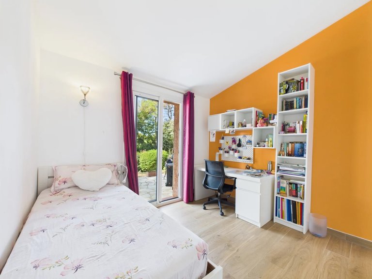 Villa for Sale in Valbonne, Mougins, Valbonne, Grasse Area 11