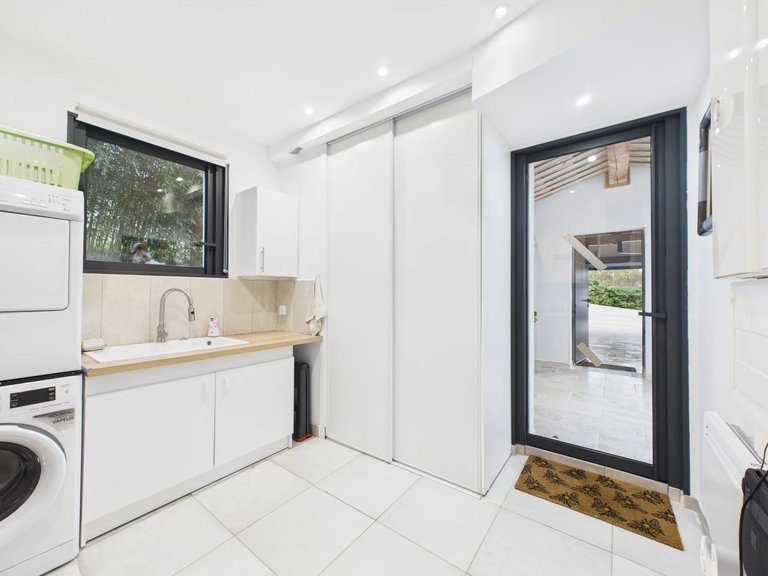 Villa for Sale in Grasse, Mougins, Valbonne, Grasse Area 13