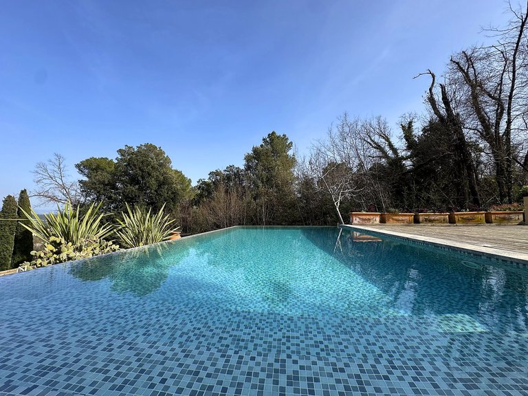 Villa for Sale in Le Rouret, Mougins, Valbonne, Grasse Area 2